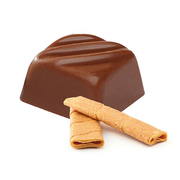 La Maison du Chocolat - Le Praliné 😍 On craque pour son biscuit  croustillant aux noisettes caramélisées, on fond pour son onctueux praliné  à la crêpe dentelle et sa fine couche de